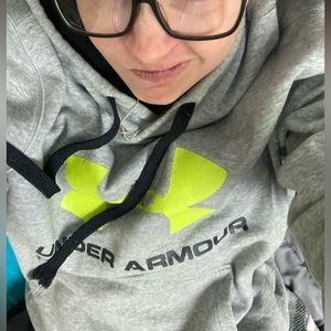 Under Armor hoodie/medium